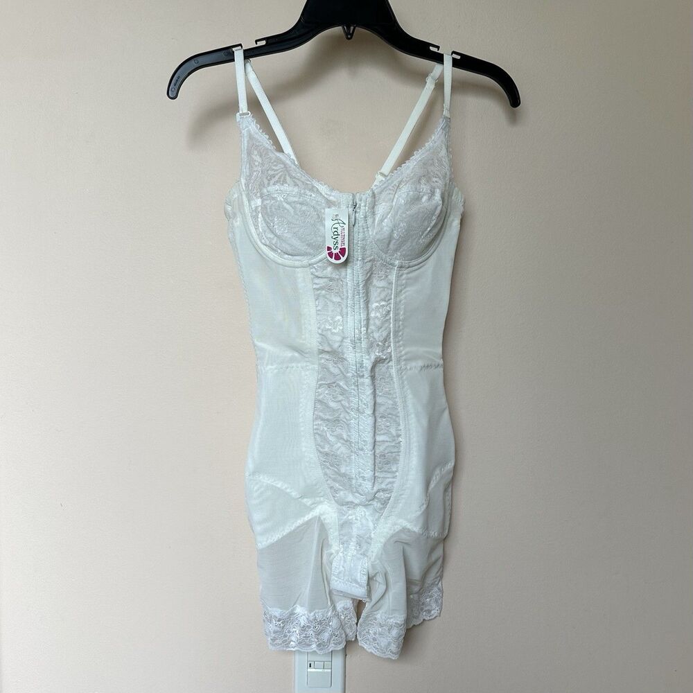 Ardyss Shapewear 34 B Full Body Corselette Girdle Hook & Eye & Zip White NWT